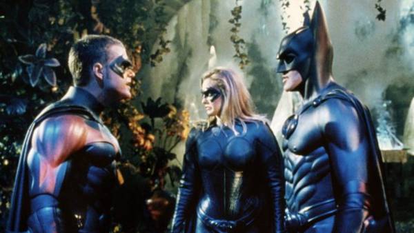 George Clooney: Bruce Wayne/Batman - Chris O'Donnell: Dick Grayson/Robin - Alicia Silverstone: Barbara Wilson/Batgirl